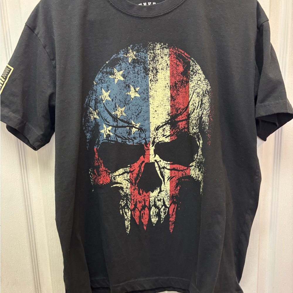 Men's Bunker 27 Patriotic Skull Graphic T-Shirt Size Large